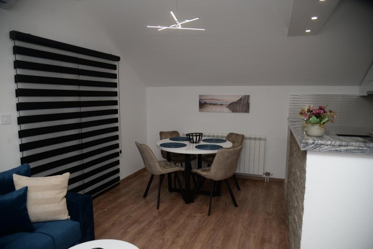Lilien Apartment Airport Ledine Экстерьер фото